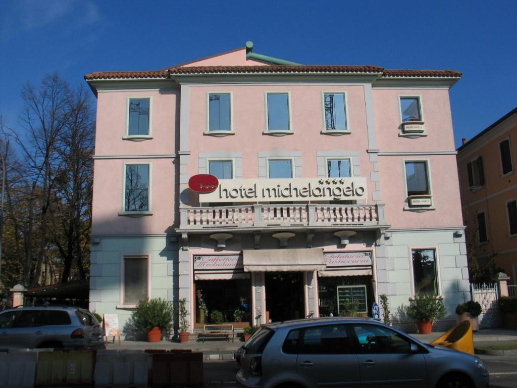 Hotel Michelangelo Forlì Exteriér fotografie